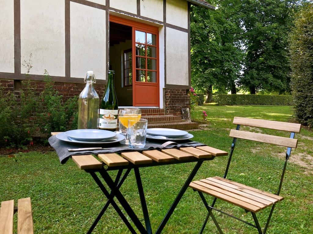 Bed and Breakfast Chateau De Bouelles Нёшатель-ан-Бре Экстерьер фото